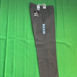 Dockers Men's Charcoal Pinstripe Dress Pants